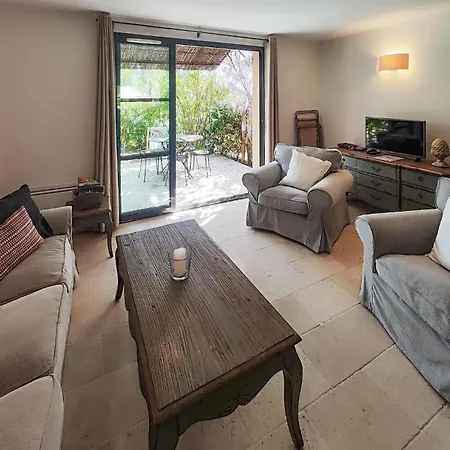2 Bedroom Gorgeous In Saint-laurent-de-la-ca * Saint-Laurent-de-la-Cabrerisse