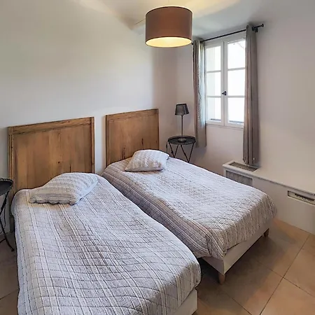 2 Bedroom Gorgeous In Saint-laurent-de-la-ca * Saint-Laurent-de-la-Cabrerisse